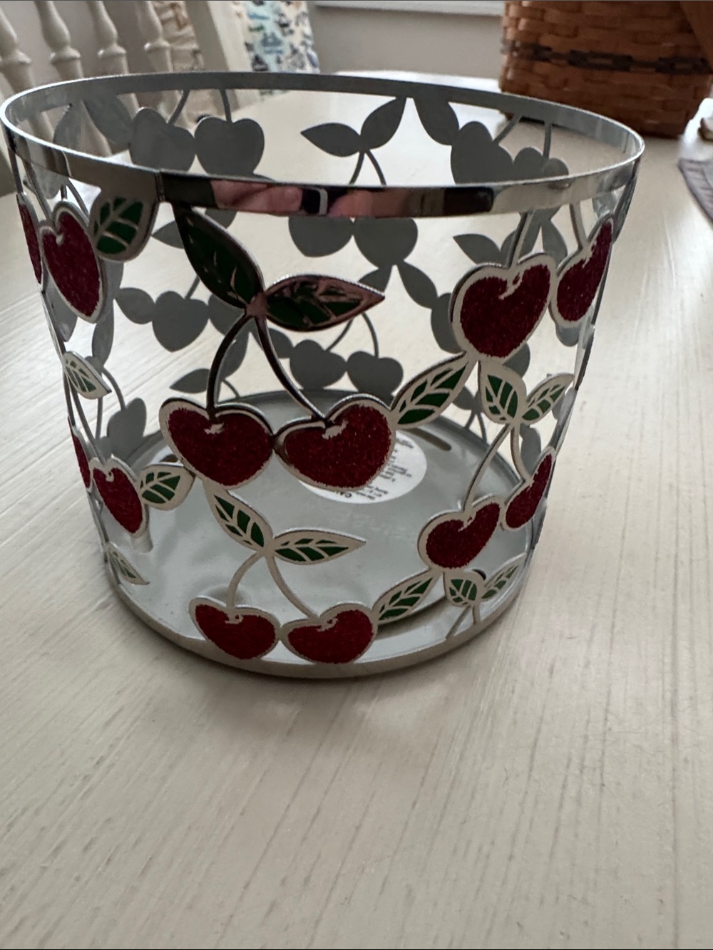 Bath & body Works three wick candle holder with cherry heart design-New with tag